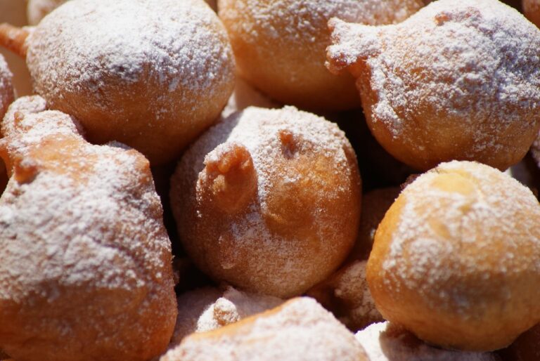 Come fare le frittelle di mele gonfie e non piene d'olio
