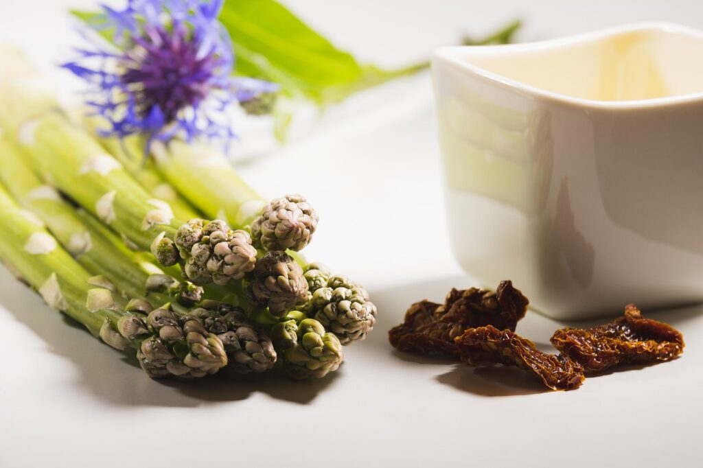 Risotto agli asparagi: la tecnica per una crema naturale