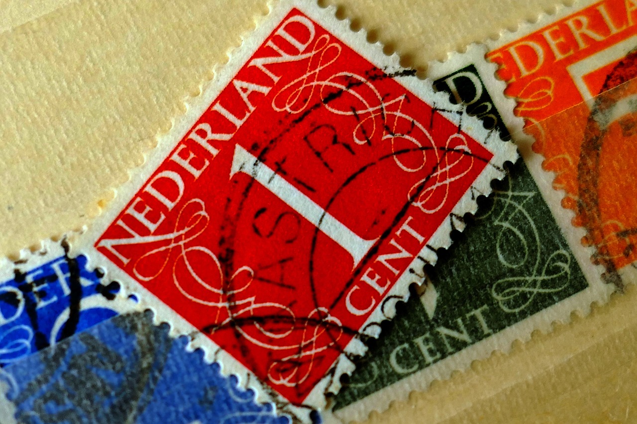 Immagine che illustra i 3 passi per richiedere il nuovo buono postale al 7%.