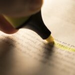 Immagine di un documento ISEE con annotazioni e correzioni evidenziate.