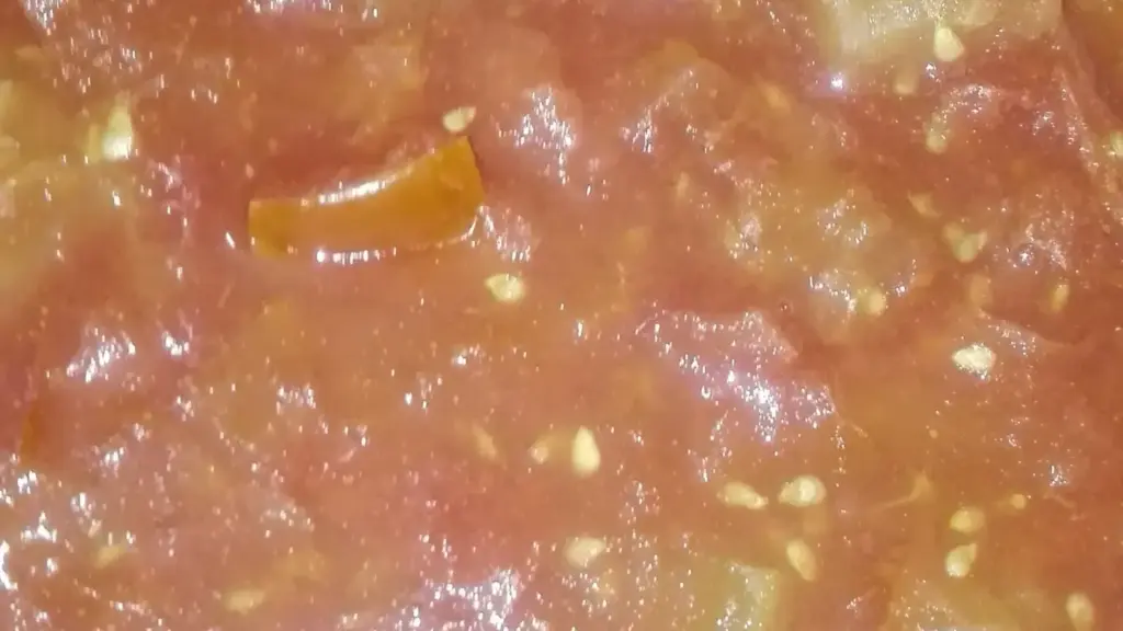 Sugo troppo liquido: cosa fare davvero senza coprire il sapore del pomodoro